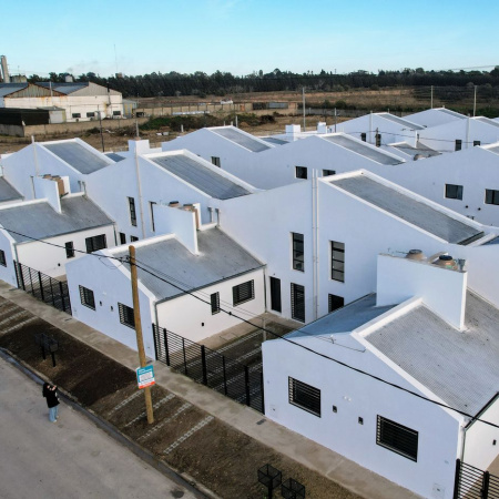 La Provincia abrió un plan para regularizar cuotas de viviendas HogarBA