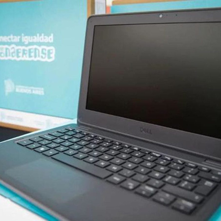 Entregaron netbooks de Conectar Igualdad Bonaerense a estudiantes de Azul