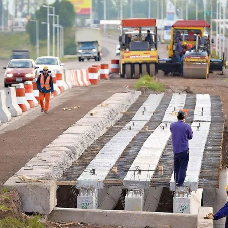Kicillof modifica la Ley de Obra Pública para agilizar contrataciones y pagos