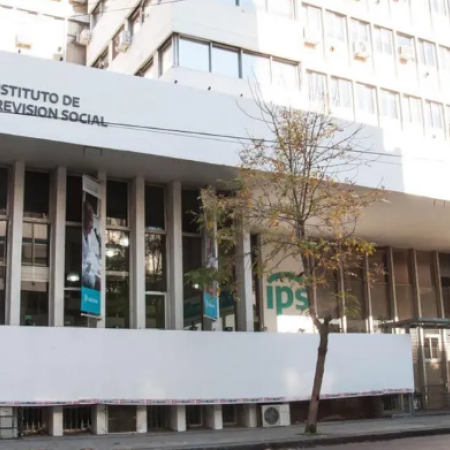 El Gobierno de Kicillof defiende el traspaso de los aportes de Anses al IPS