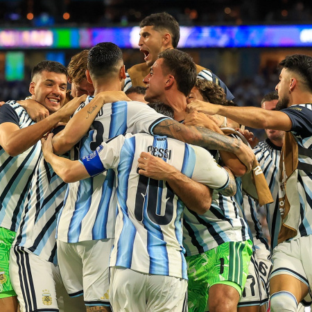 Argentina logró una remontada histórica ante Egipto y se metió en los cuartos de final