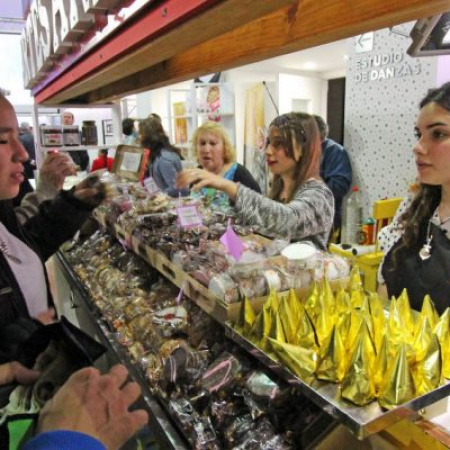 Partido de La Costa: vuelve la Fiesta Provincial del Alfajor Costero en Mar de Ajó