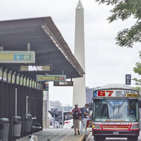 Rige el nuevo aumento en los colectivos del AMBA: cuánto cuesta viajar desde hoy
