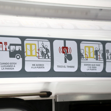 Los colectivos bonaerenses deberán incorporar pictogramas para mejorar la accesibilidad