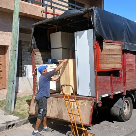 El 73% de los inquilinos está endeudado y aumentan las mudanzas por motivos económicos