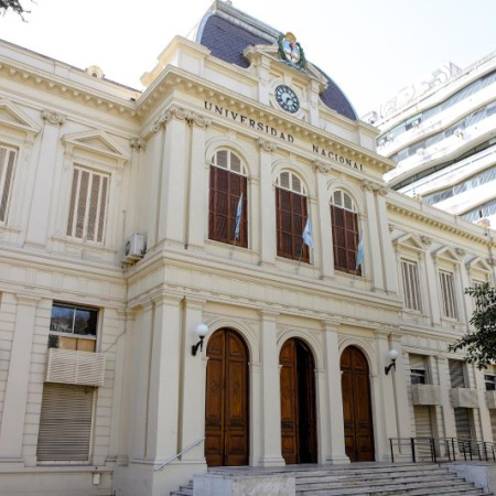 El Gobierno ratificó que las universidades le pueden cobrar a los extranjeros