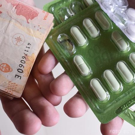 Kreplak cuestionó la decisión de ANMAT sobre la venta libre de 10 remedios
