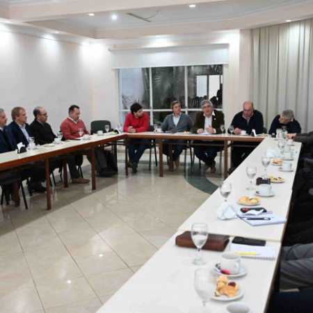 Javier Rodríguez visitó Santa Fe para fortalecer la producción y la ciencia