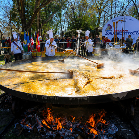 Boulogne festeja su aniversario con un omelette gigante y entrada gratuita