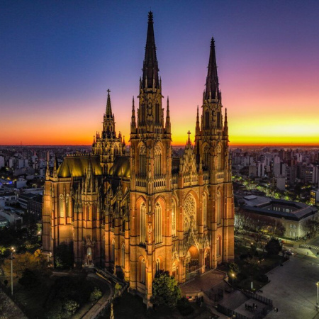 Con el 93% de los votos, la Catedral de La Plata ganó el “Mundial de Catedrales”