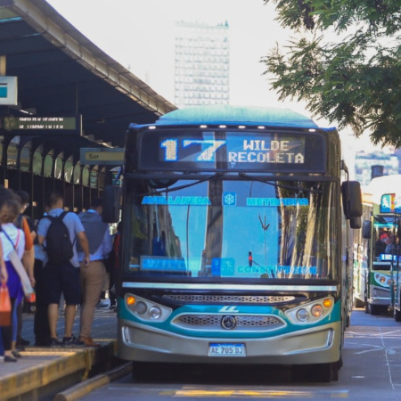 El boleto de colectivo del AMBA sube 4,79% y el mínimo pasará a $1.268,20
