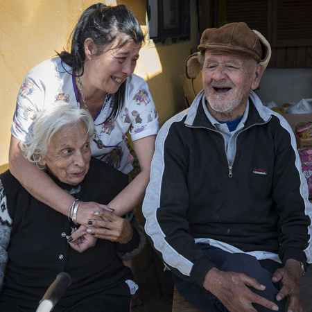 Más del 40% de los hogares con adultos mayores tiene ingresos insuficientes