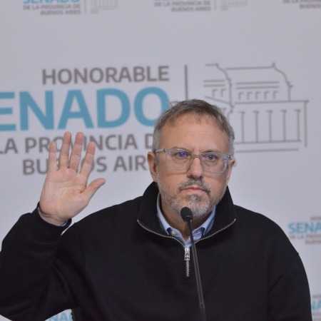 Valenzuela respaldó el fallo de la Corte y cuestionó las tasas municipales