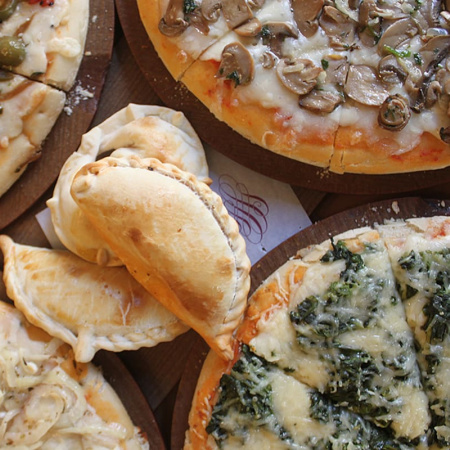 La Noche de la Pizza y la Empanada se celebra este martes en todo el país