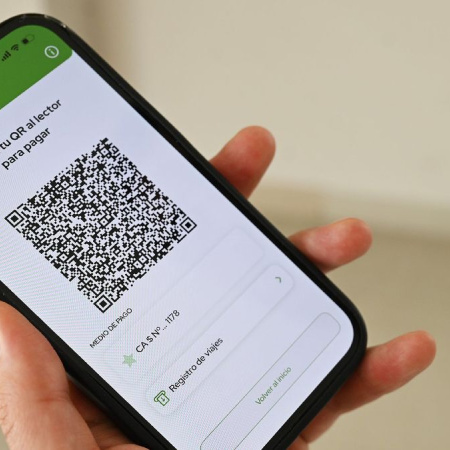 Cuenta DNI habilitó el pago con QR en colectivos y subte: paso a paso para usarlo