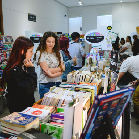 Olavarría celebra la 30ª Feria del Libro con propuestas para toda la familia