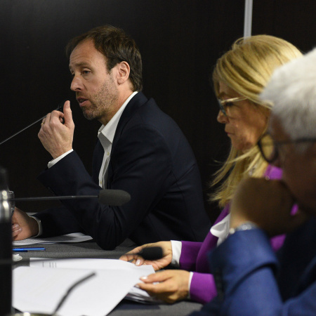 Kicillof cerró un 6% con la mayoría de los gremios estatales y reabrirá en diciembre