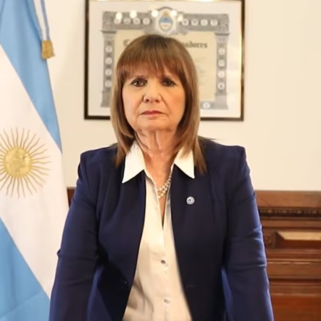 Ya no es un secreto: Bullrich se pasea por el Senado y agita la carrera hacia 2027